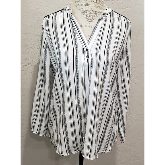 Cure Black & White Striped Cutout Design V Neck Blouse - Picture 11 of 11